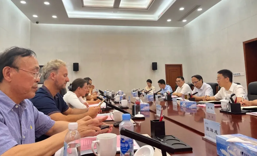 英国剑桥大学Clare Bryant教授14