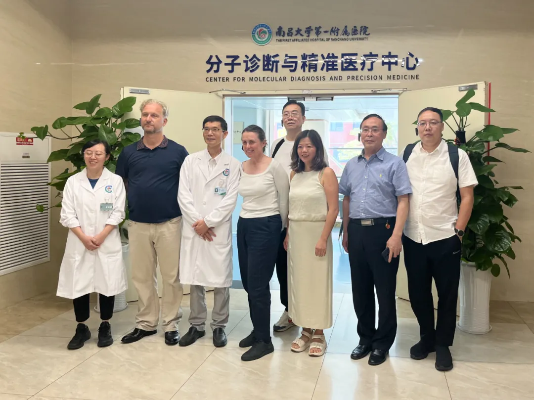 英国剑桥大学Clare Bryant教授5